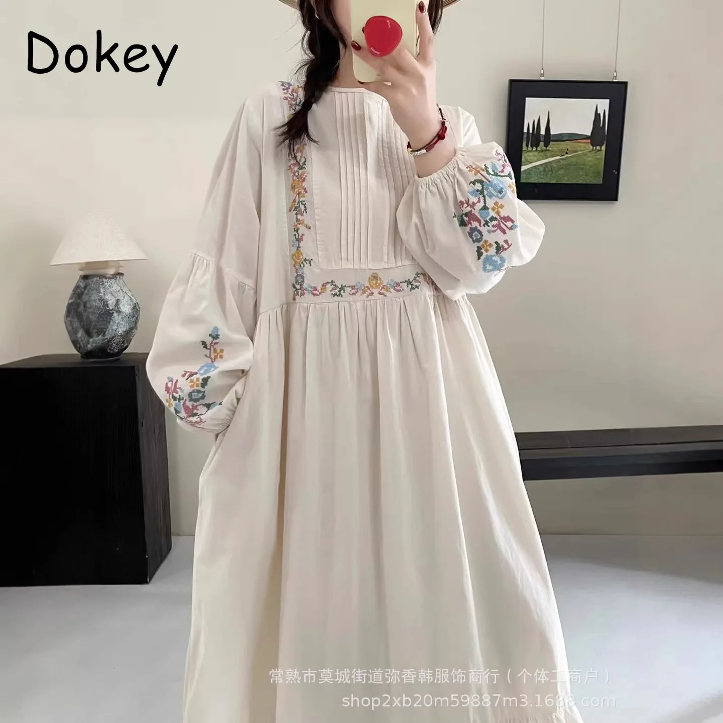 

Vintage Embroidery Pleated Cotton Linen Dress Women Spring Japanese Mori Girl O-neck Lantern Sleeve Fishtail Dress Loose Vestido
