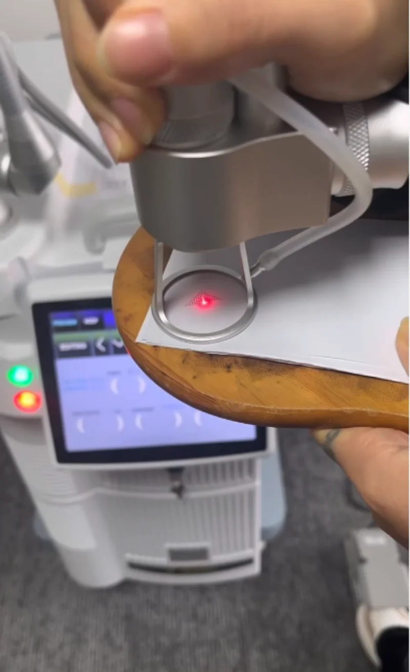 Newest design 4D Fotona Co2 Fractional lase Treatment Machine 10600nm lase beaut machine For Resuacing Acne Scars