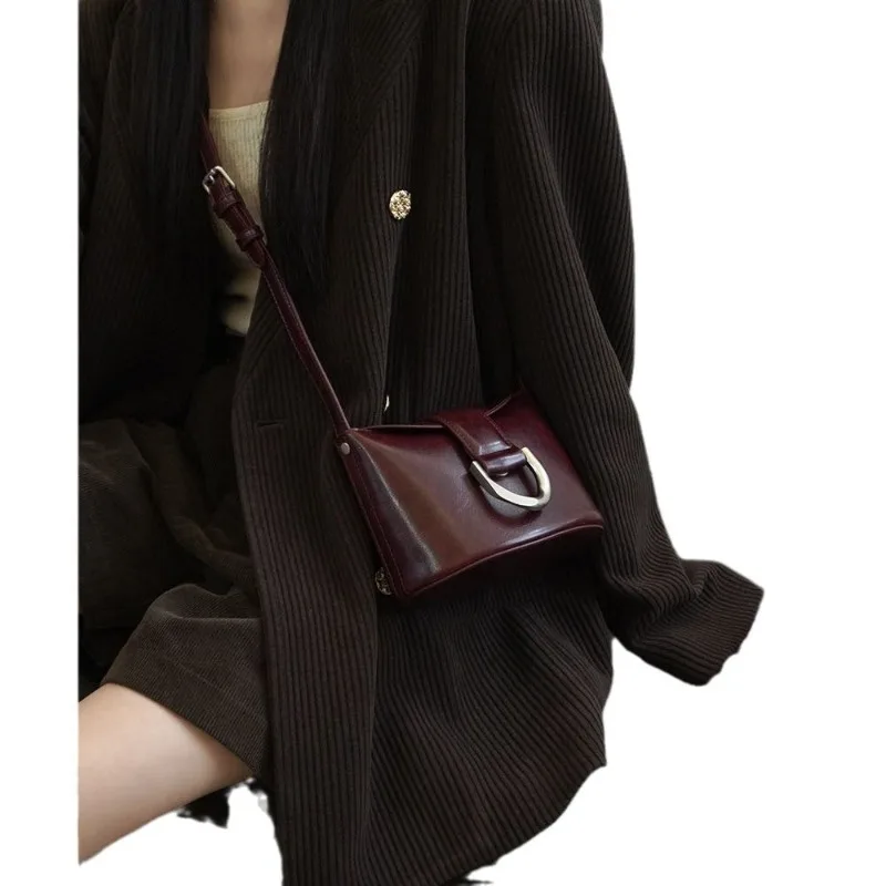 

Horseshoe buckle french fries bag 2025 new small and exquisite hundred partner shoulder crossbody women's bag mini small bags