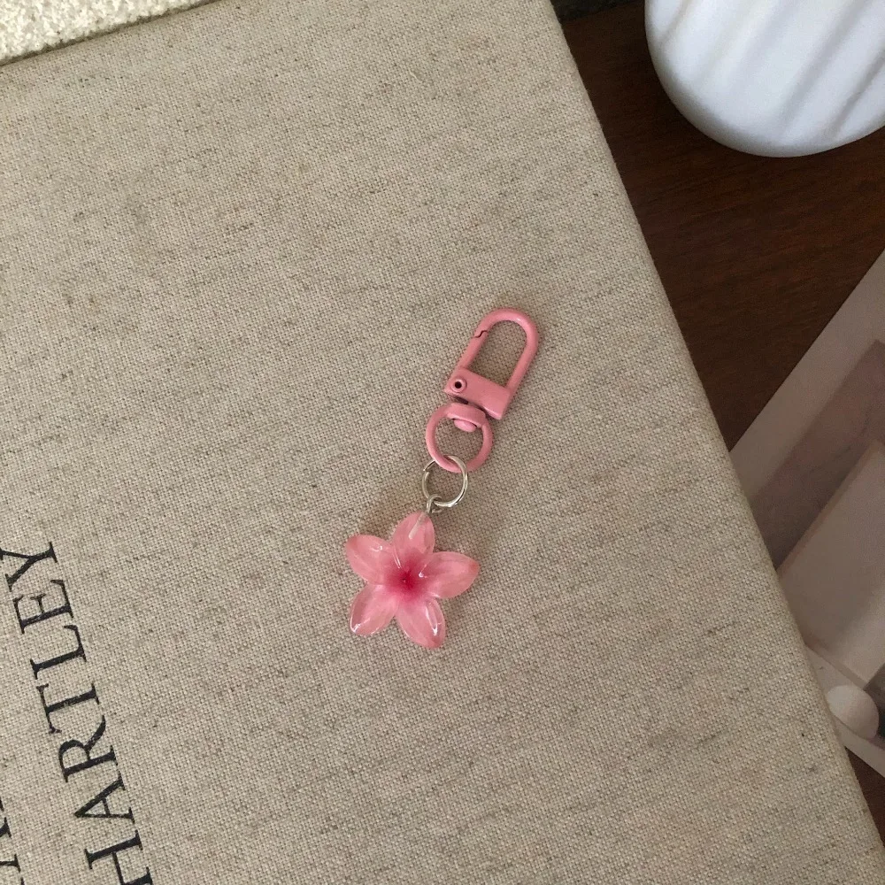 Cute Sweet Colorful Flower Keychain Resin Hanging Jewelry Mini Keychain Pendant Rope Decoration Car Key Ring Student