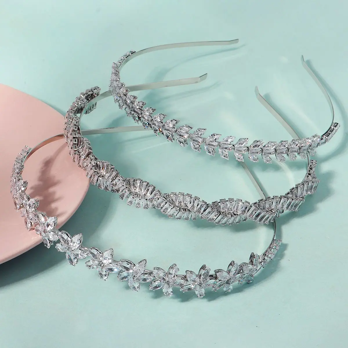 

SLBRIDAL Trendy Charm Fashion Crystal Rhinestones Zircon Women Girls Tiara Headband Queen Party CZ Hair Sticker Hair Jewelry