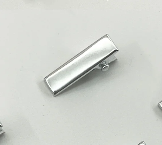 Pinza para el pelo básica plateada y negra con clip de pico de pato de 2 cm