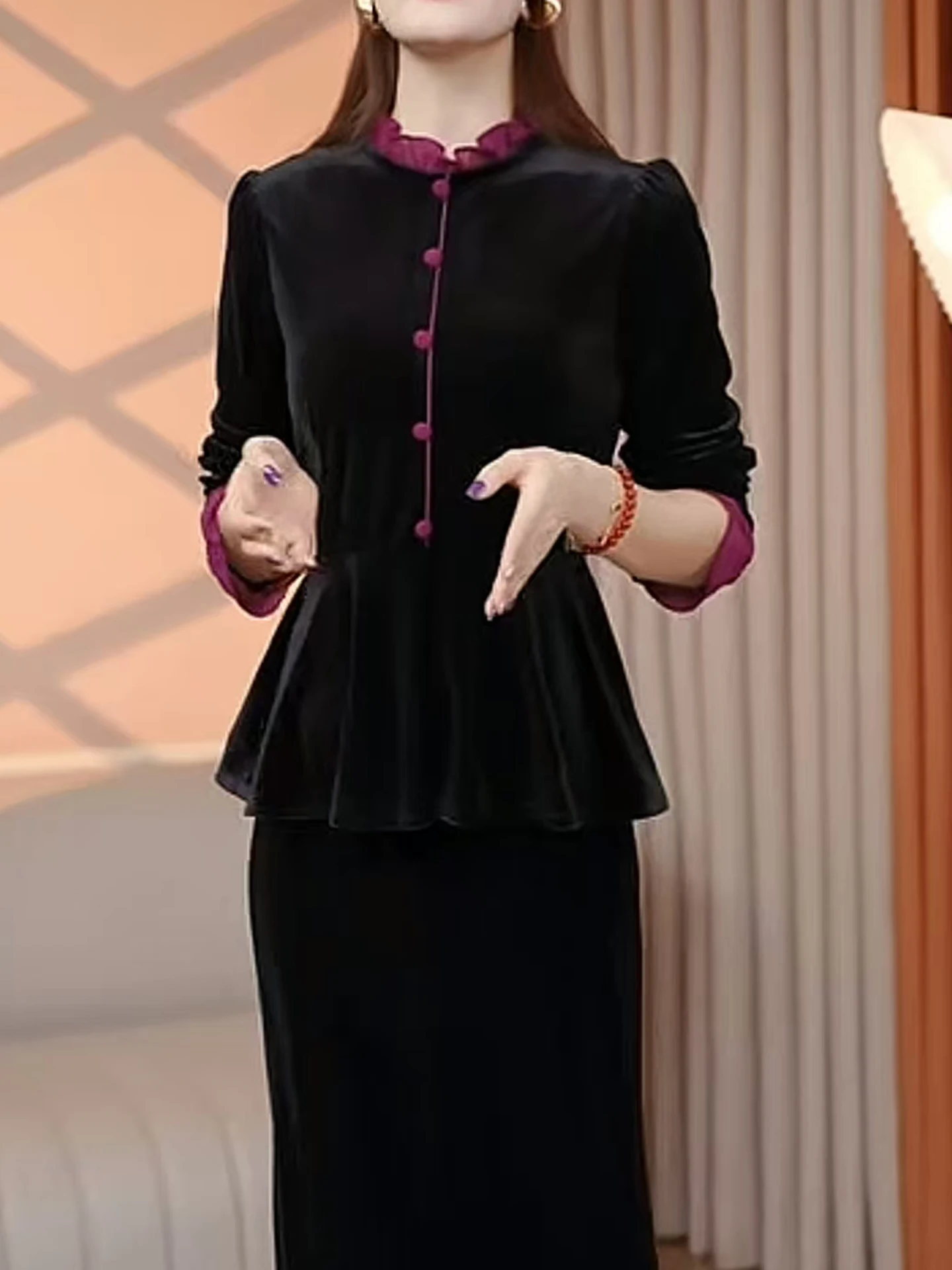 

Вельветовая женская блузка с воротником-стойкой и вставками, весна-осень, новая модель, с эффектом утяжки талии, стройнящий топ, модный дизайн