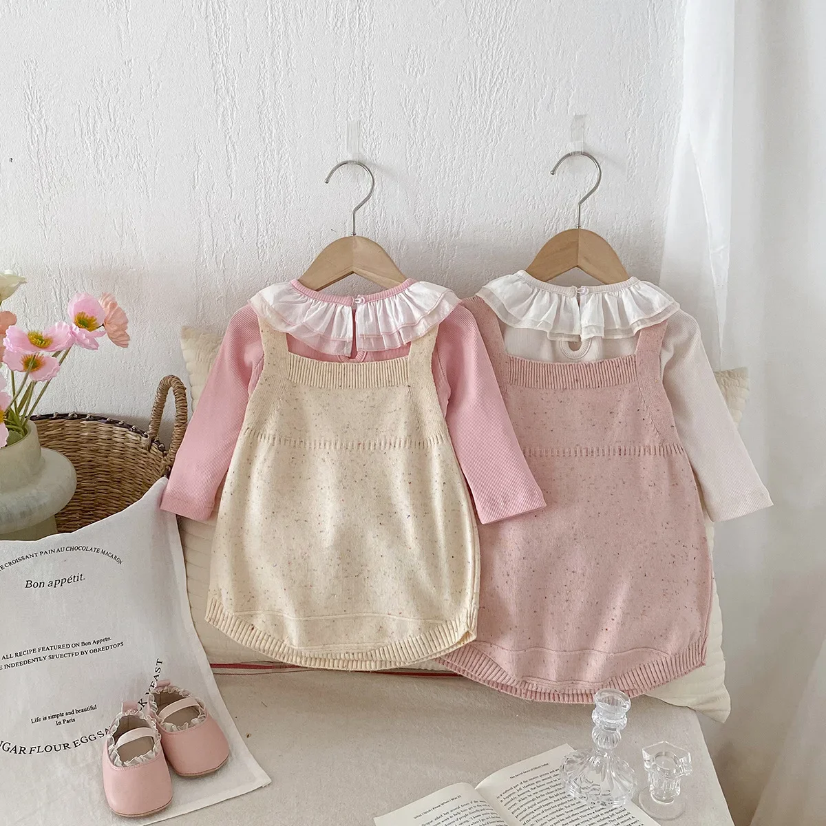 Babykleding Herfst 2024 Nieuwe Modieuze Meisjes Shirt Met Lange Mouwen Mouwloze Zoete Romper Modieuze Prinses Zoete Kleding