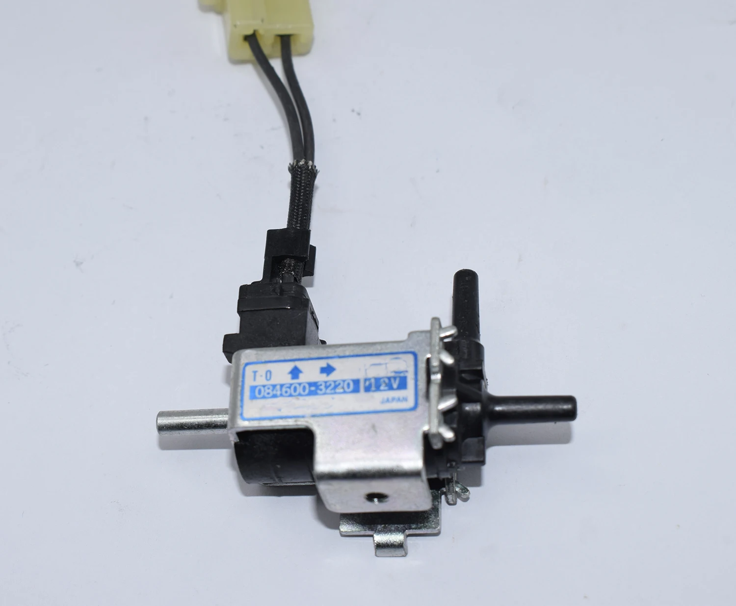 

Genuine Vacuum Valve Switch 084600-3220 For Toyota