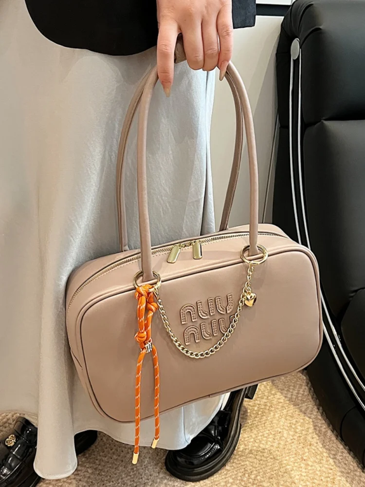 

High-end sense of niche light luxury designer bag women's 2025 new super fire large-capacity portable one-shoulder boston bag