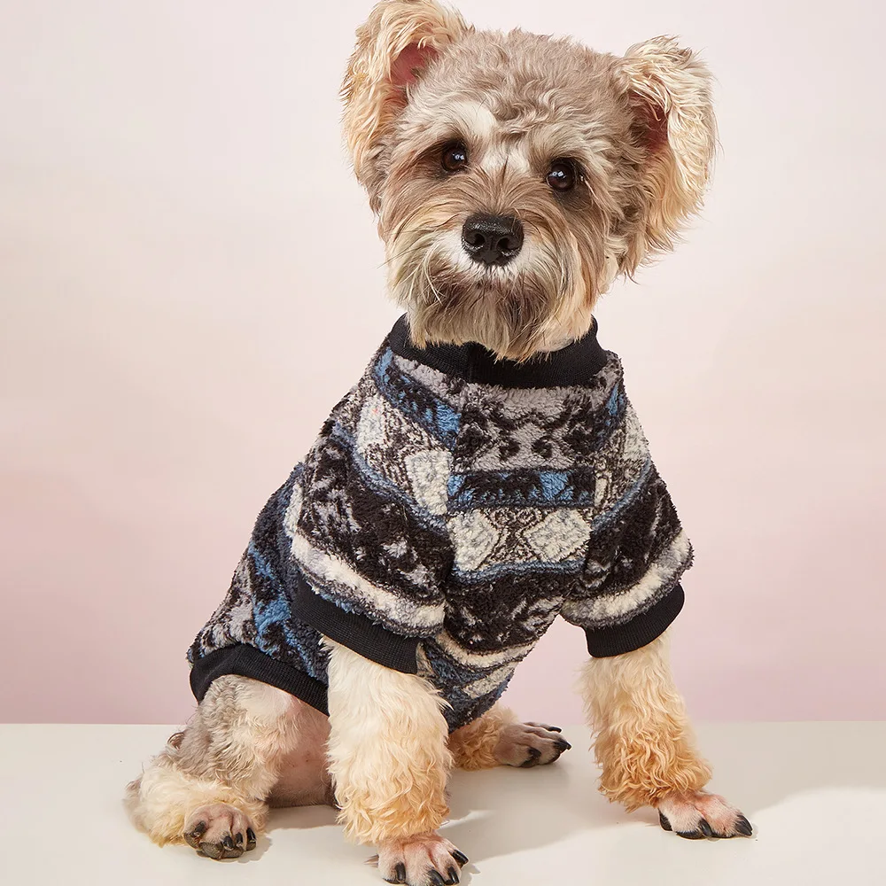 

Autumn and Winter Pet Clothes Warm Dog Costume Cute and Fashionable Plush Dog Hoodie Schnauzer Puppy Clothes