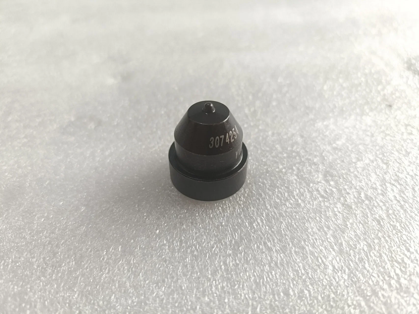 Nuove parti del motore della tazza dell'iniettore per il modello di camion L10 3074254