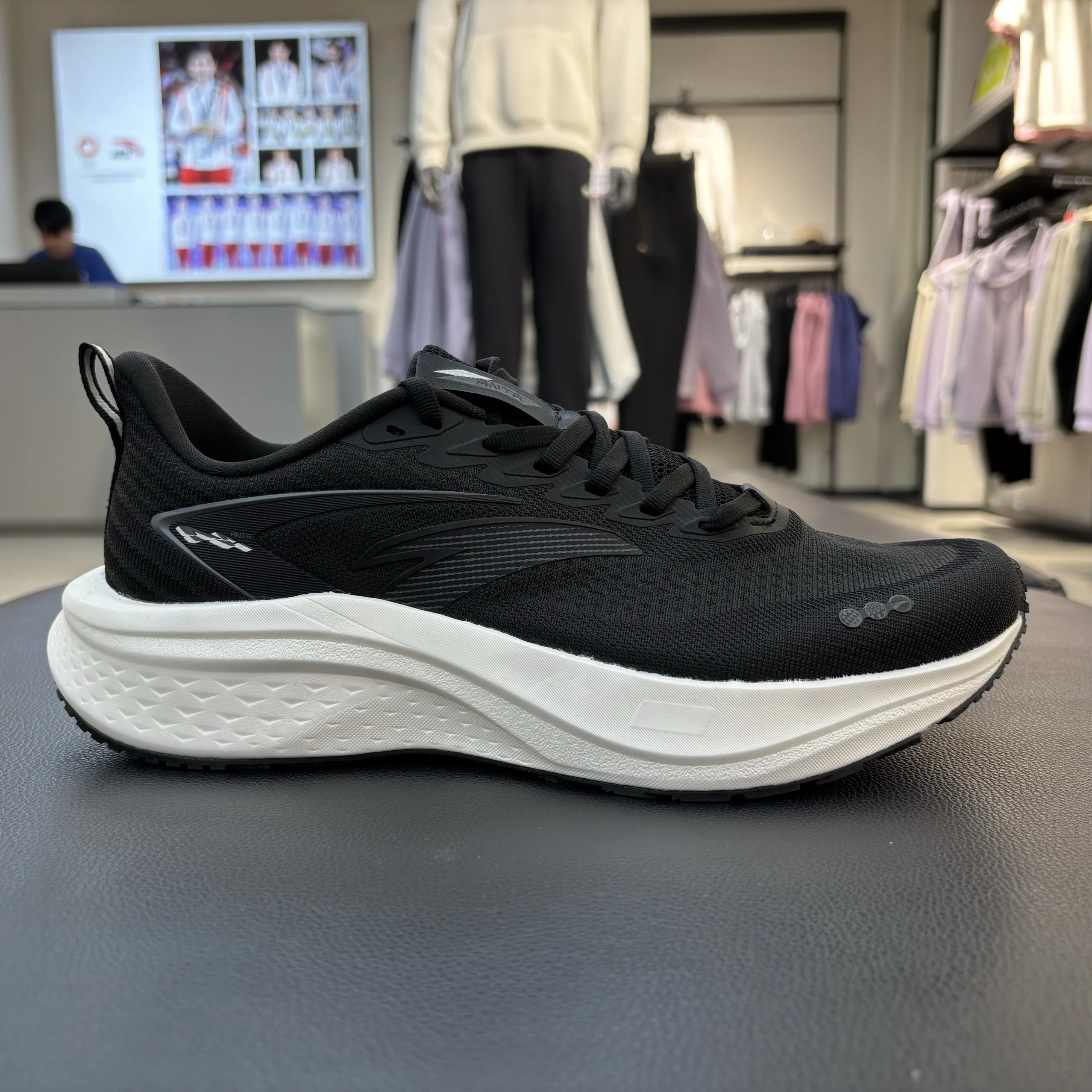 

h 5 SE PG7 Men's Running oes o Absorption Wear-Resistant Sports Mid-Term Exnation Fitn oes 255582