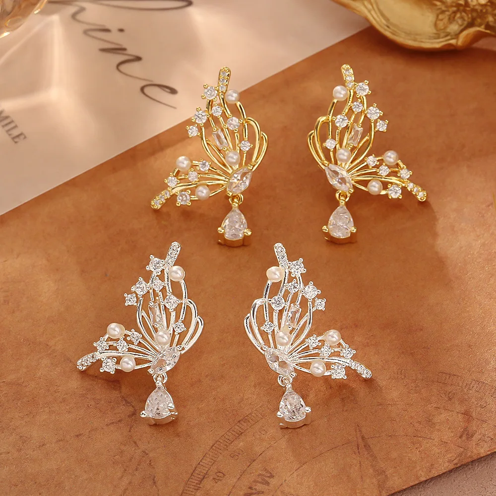 Fashionable and exquisite small fragrant zircon butterfly drop earrings light luxury niche earrings temperament commuter earring