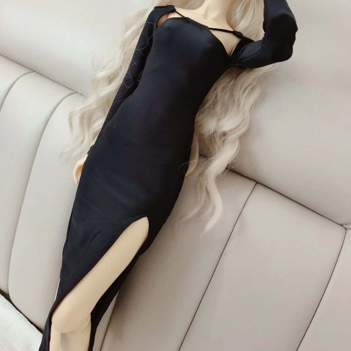 

Модная черная тонкая юбка-комбинация, 1/3 сексуального комплекта из трех предметов с длинными рукавами и разрезом