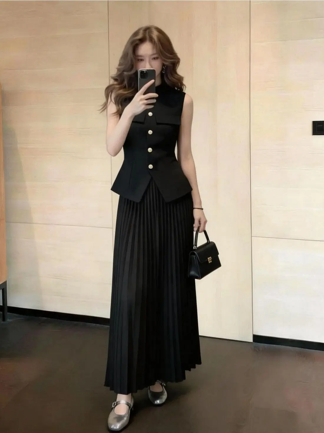 New Old Money Style Summer women's matching sets Fashion Sleeveless Vest Top + Pleated Long Skirt Black Two Piece Suit