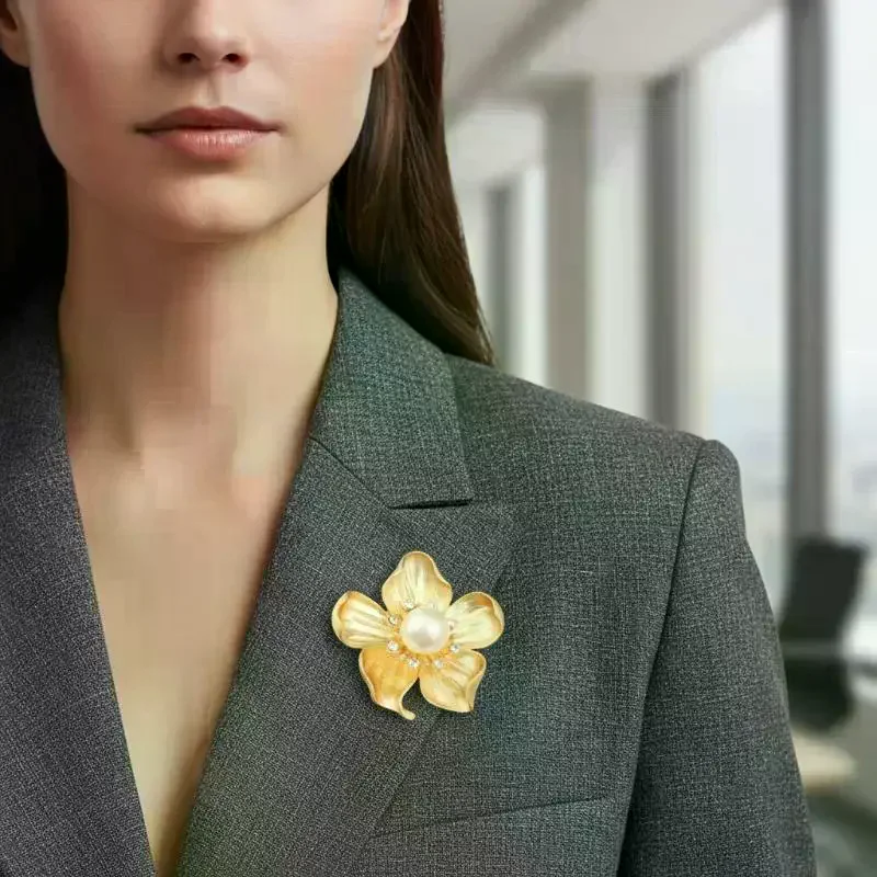European And American Fashion Retro Alloy Flower Set With Pearl Brooch Chest Flower