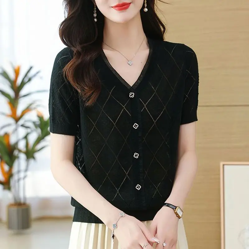 الدانتيل الخامس الرقبة محبوك فضفاضة قصيرة الأكمام تي شيرت المرأة الجديدة وهمية مفتوحة سترة شيك الحرير الجليد الأعلى