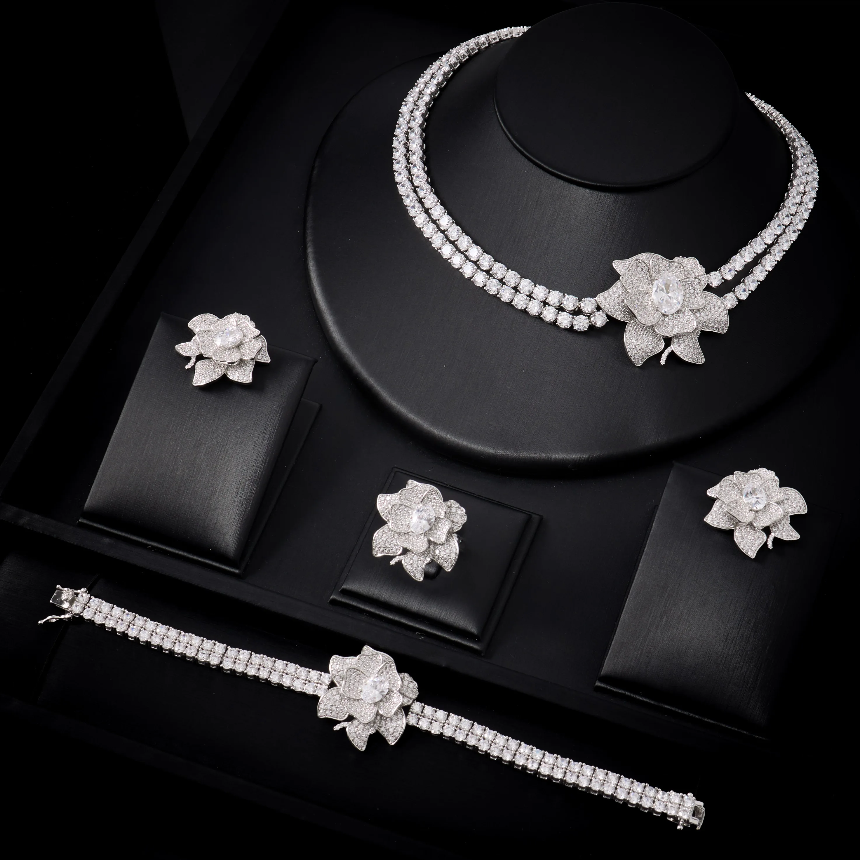 IN JEWELIFE  Dubai 4Pcs Jewelry Set Flower Cubic Zirconia Necklace Bracelet Earrings Ring Women Bridal Wedding Party Ornaments