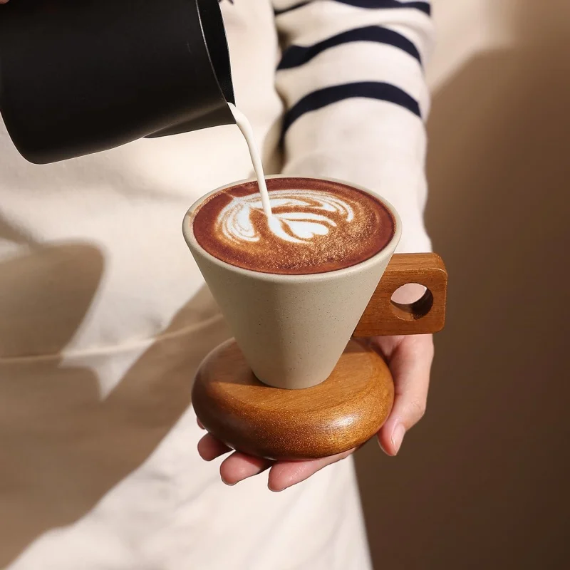 

Retro Coffee Cups Heat-proof Conical Ceramic Coffee Cups Afternoon Tea Cup with Wood Base＆Handle Coffee Utensils