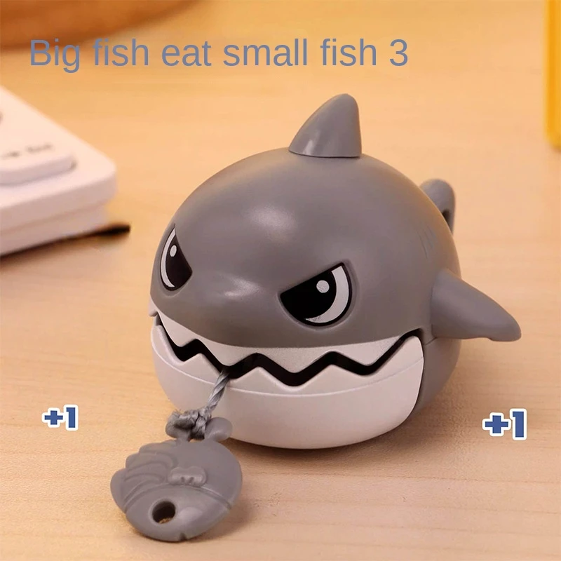 Pull Tooth Shark Keychain for Children, Cartoon Eating Small Fish Keychain, Children\'s Toys, Car Small Pendant, Gift