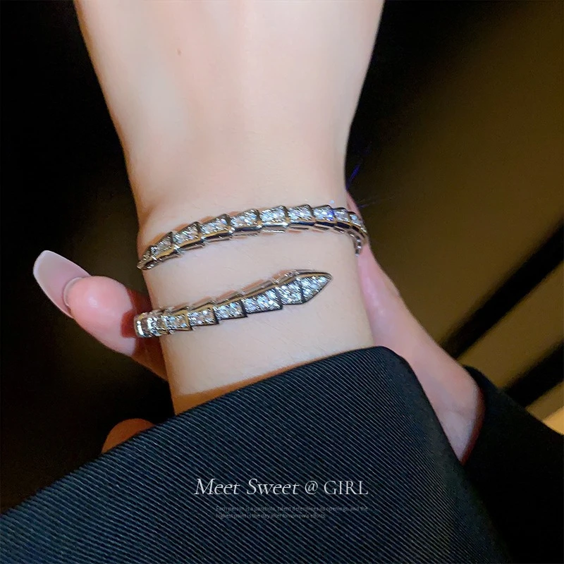 Sweet and Cool Zircon Snake shaped Bracelet for Women's niche design Silver Snake Bone Open Bracelet Fashion Bracelet Jewelry