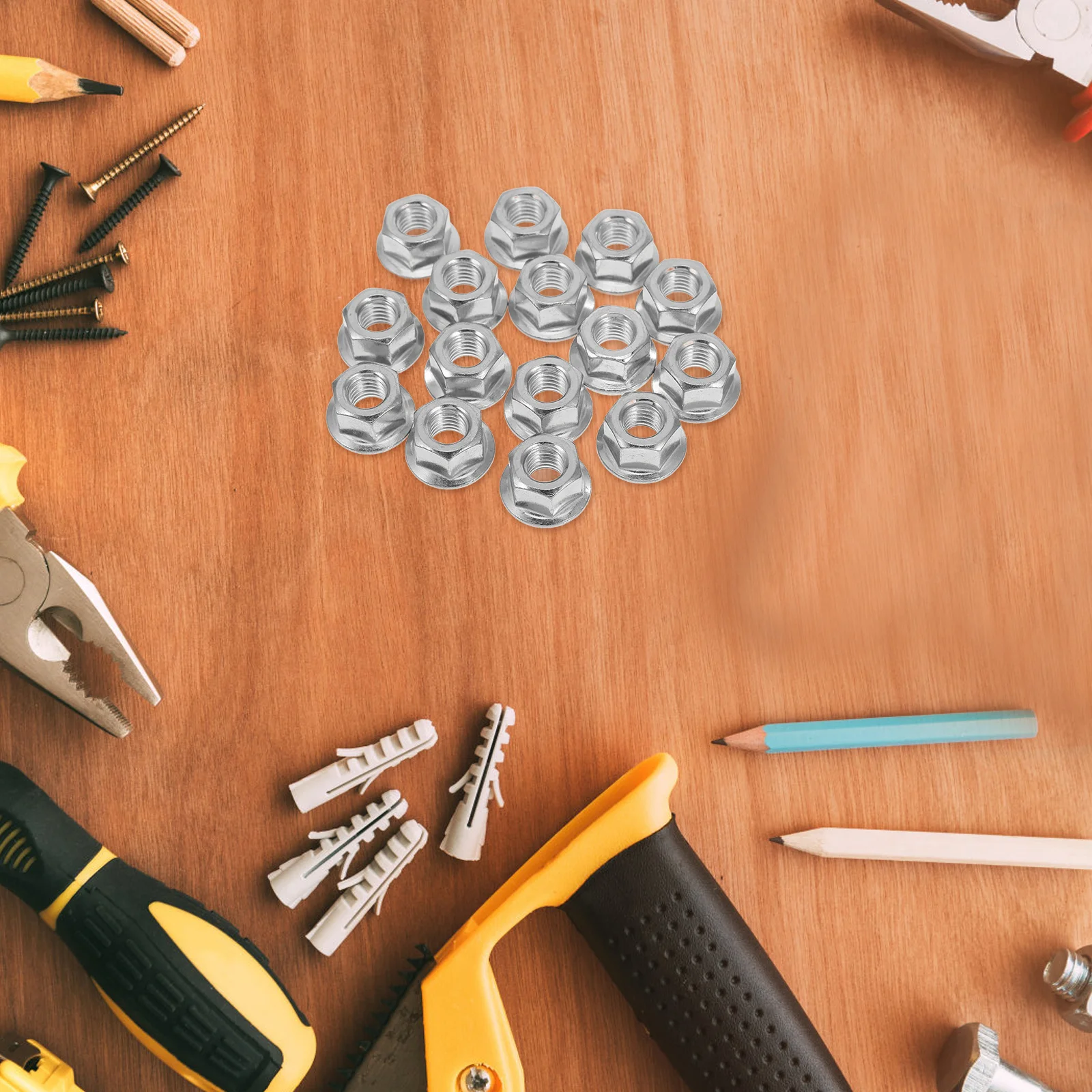 

15Pcs Guide Bar Nuts Chainsaw Accessories Replacement Parts Bar Fastener Repair Kit Professional Maintenance