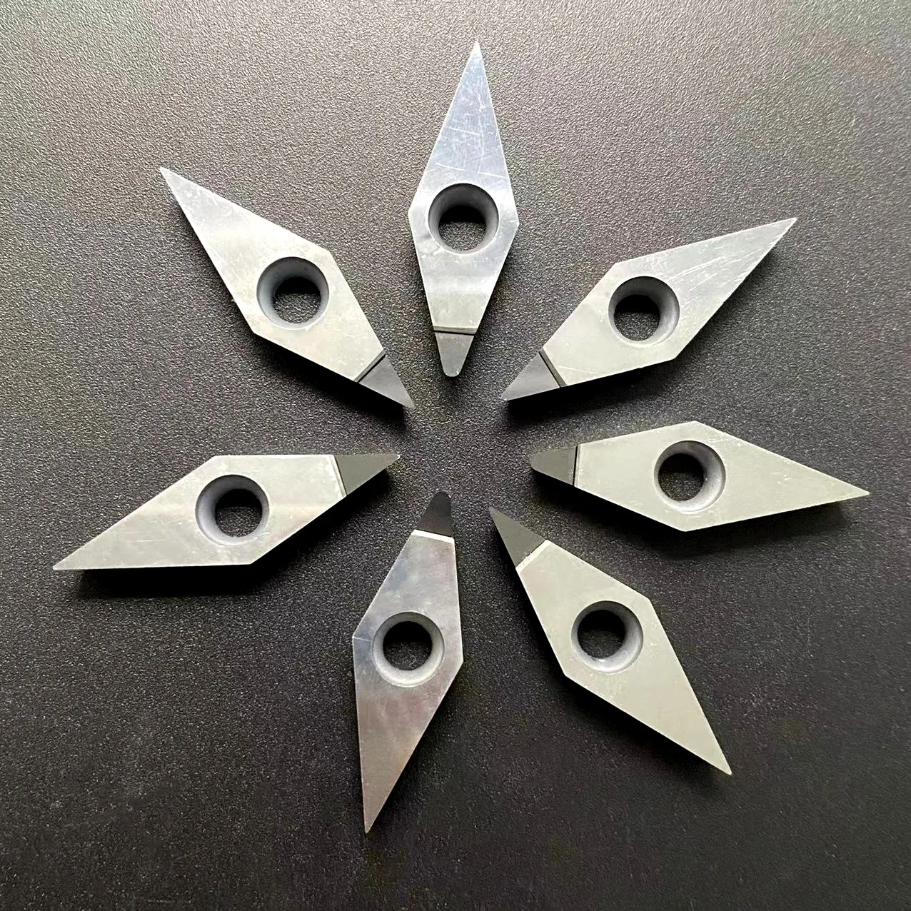 VCGT160404 VCGT160402 VCGT160408 PCD Copper and aluminum non-ferrous metal chip cutting tools CNC VCGT blades PCD diamond