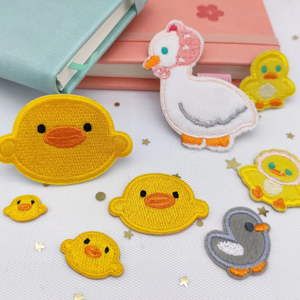 Cute Little Duck ricamo Patch Set Patch per abbigliamento ferro su Parches Ropa Termoadhesiv Naszywki Applique Ecusson A Coudre