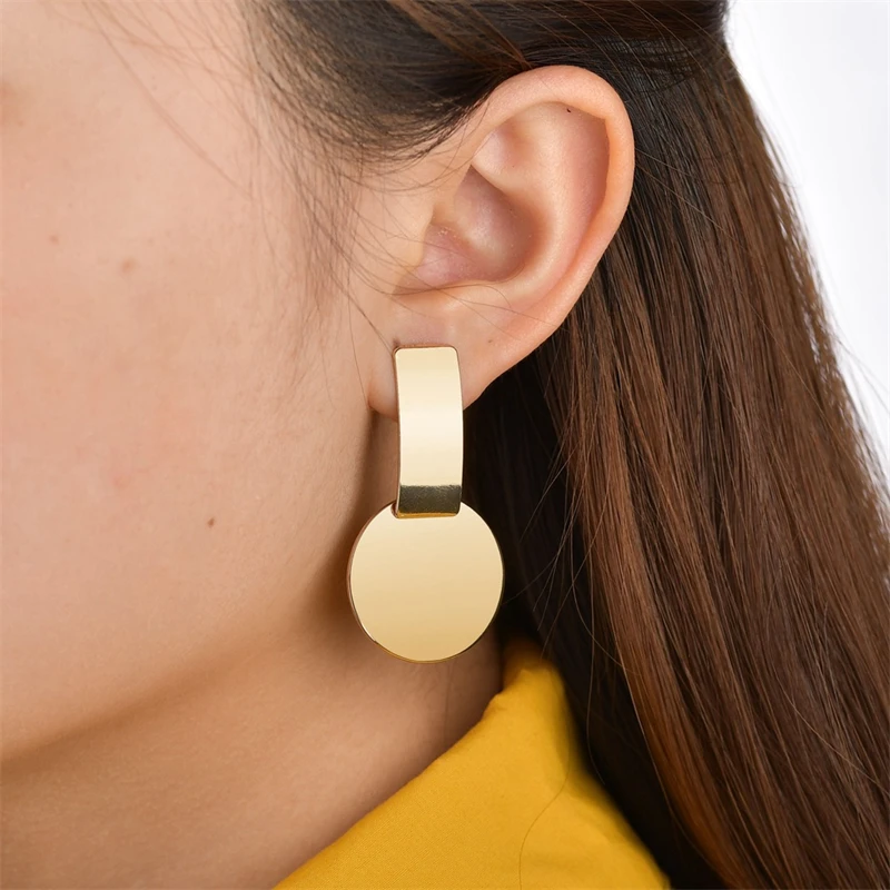 Gold Color Round Piece Dangle Earrings for Women Metal Exaggerated Hiphop Drop Earrings Punk Personality Ear Jewelry