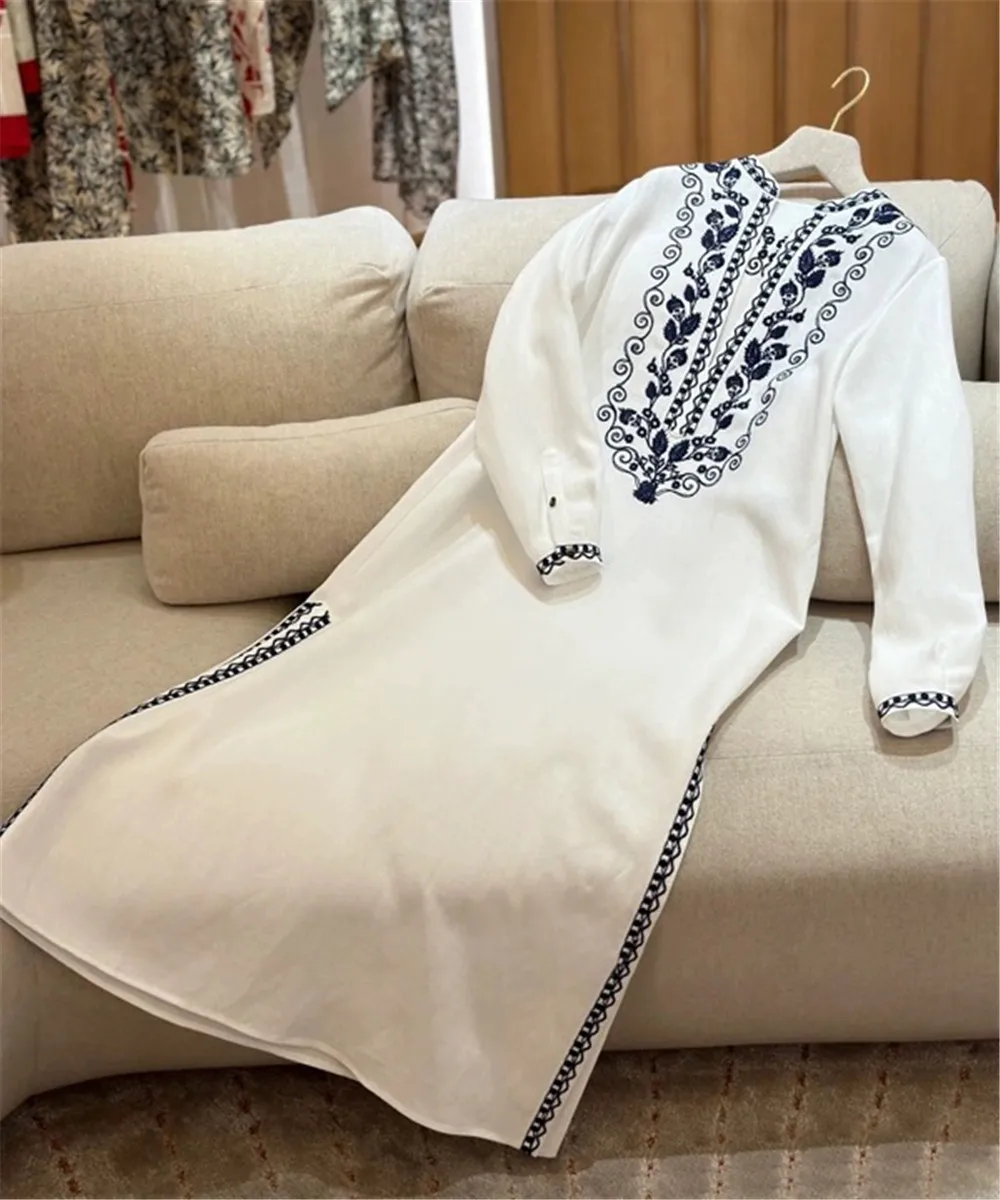 High Quality Women\'s Embroidery Dress Linen O-Neck  Long Sleeve Slit Long Dresses