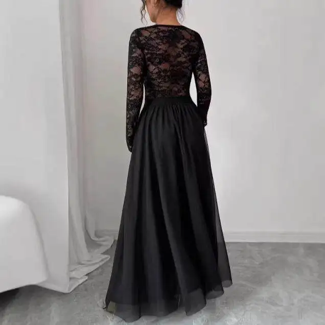 

Комплект из двух предметов: черная кружевная футболка с длинным рукавом и круглым вырезом, и длинная юбка. Высококачественный летний комплект для трансграничной торговли.