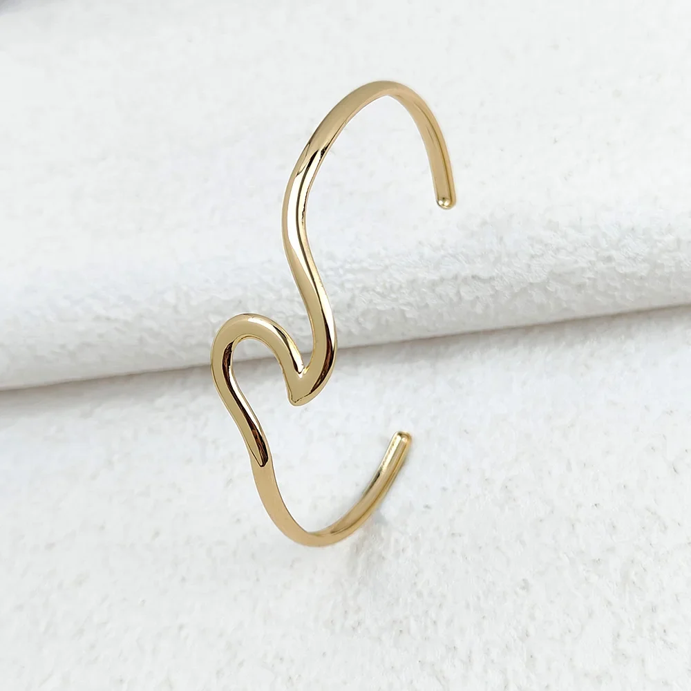 Simple Wave Twist Bangles for Women Stainless Steel Bracelet Jewelry Luxury Open Gold Plated Cuff Bracelet Valentine's Day Gifts