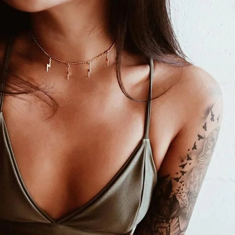Creative Vintage Lightning Pendant Tassel Necklace Fashionable Metal Choker Necklaces