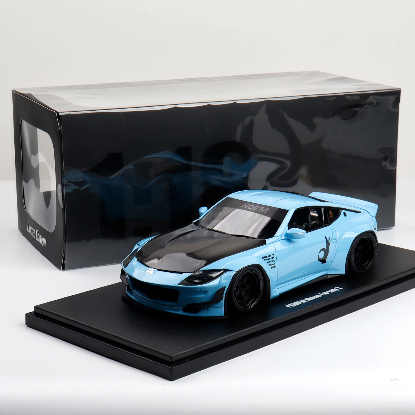 Gt Spirit 1 18 Cars Models Pandem Nissan Fairlady Z China Blue 2025 Resin Miniature Cars Scale Cars Die-Cast Cars Collectible