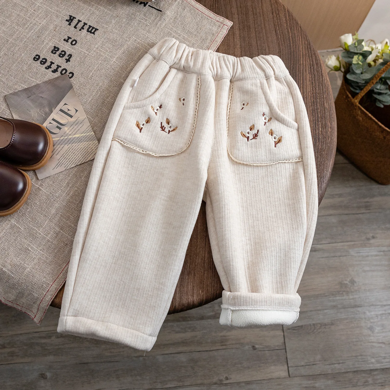 Baby Girls Winter Warm Pants Elastic Waist Floral Embroiedry Thick Fleece Cotton Trousers Kids Girl Casual Loose Outwear Pants