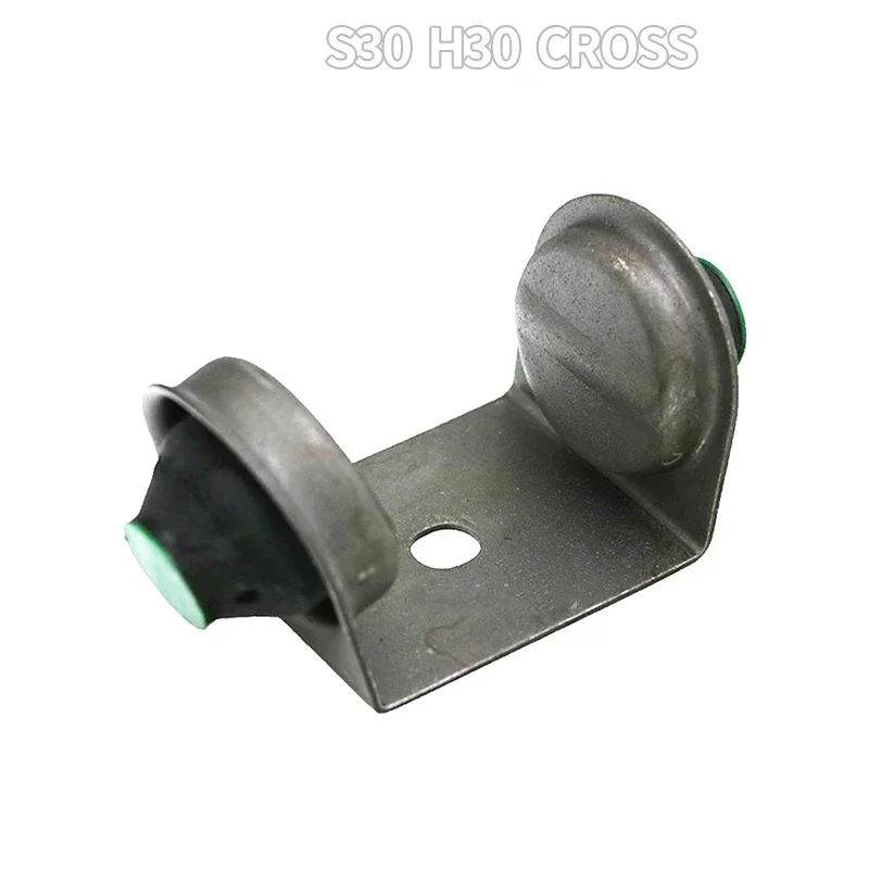 Engine upper right support bracket for Dongfeng S30 H30 CROSS Engine Upper foot rubber pier