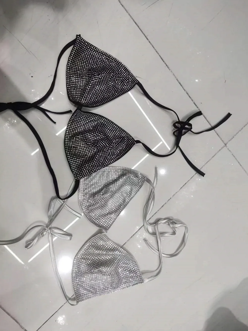 

2025 Fashion Diamond Women Tank top Sexy Triangle Bralette Party Rave Rhinestone Bra Top Catching Streetwear Beachwear