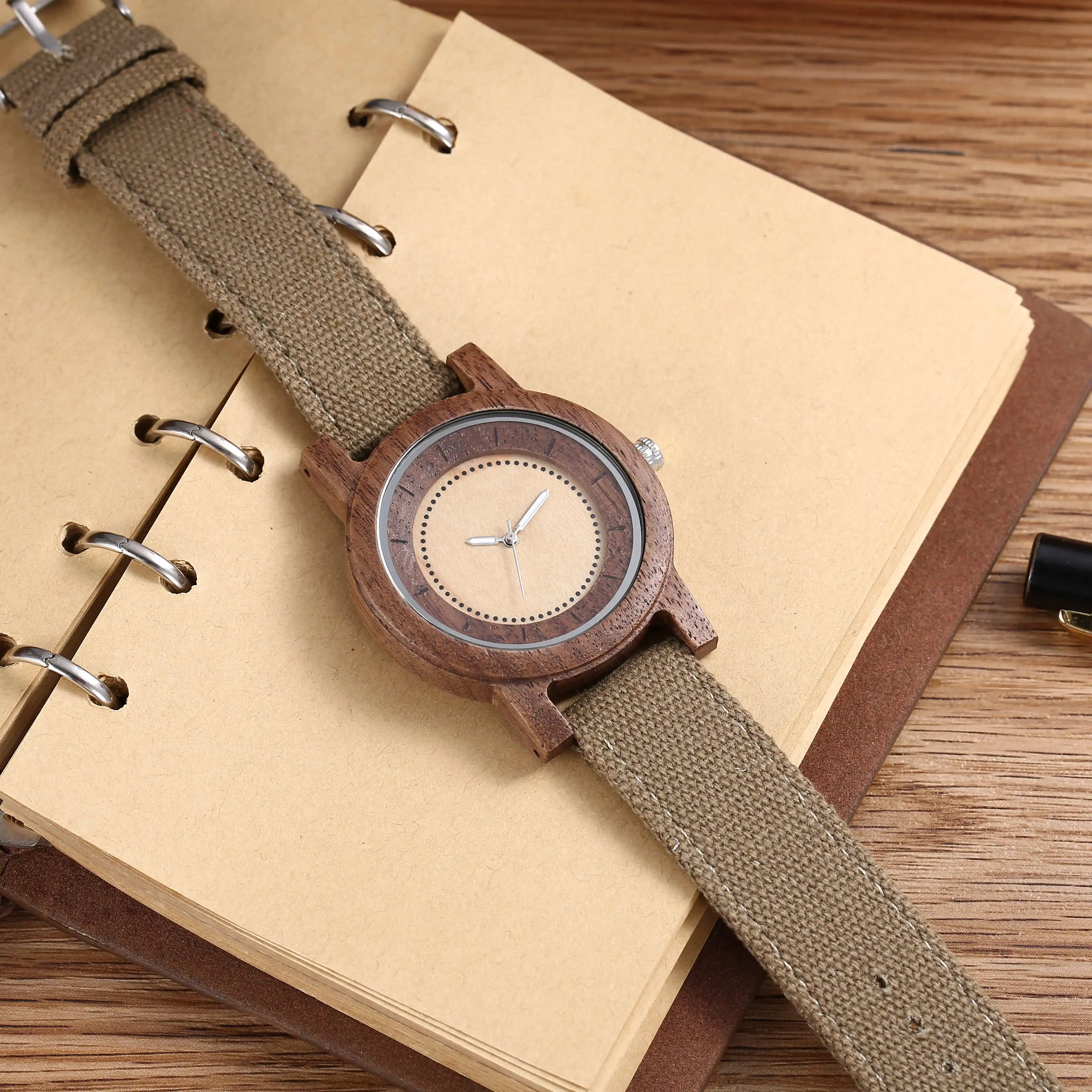 Montre Personnalisée Rétro pour Homme, Simple, Légère, Échelle en Bois Naturel Pur Fait à la Main, Design Minimaliste