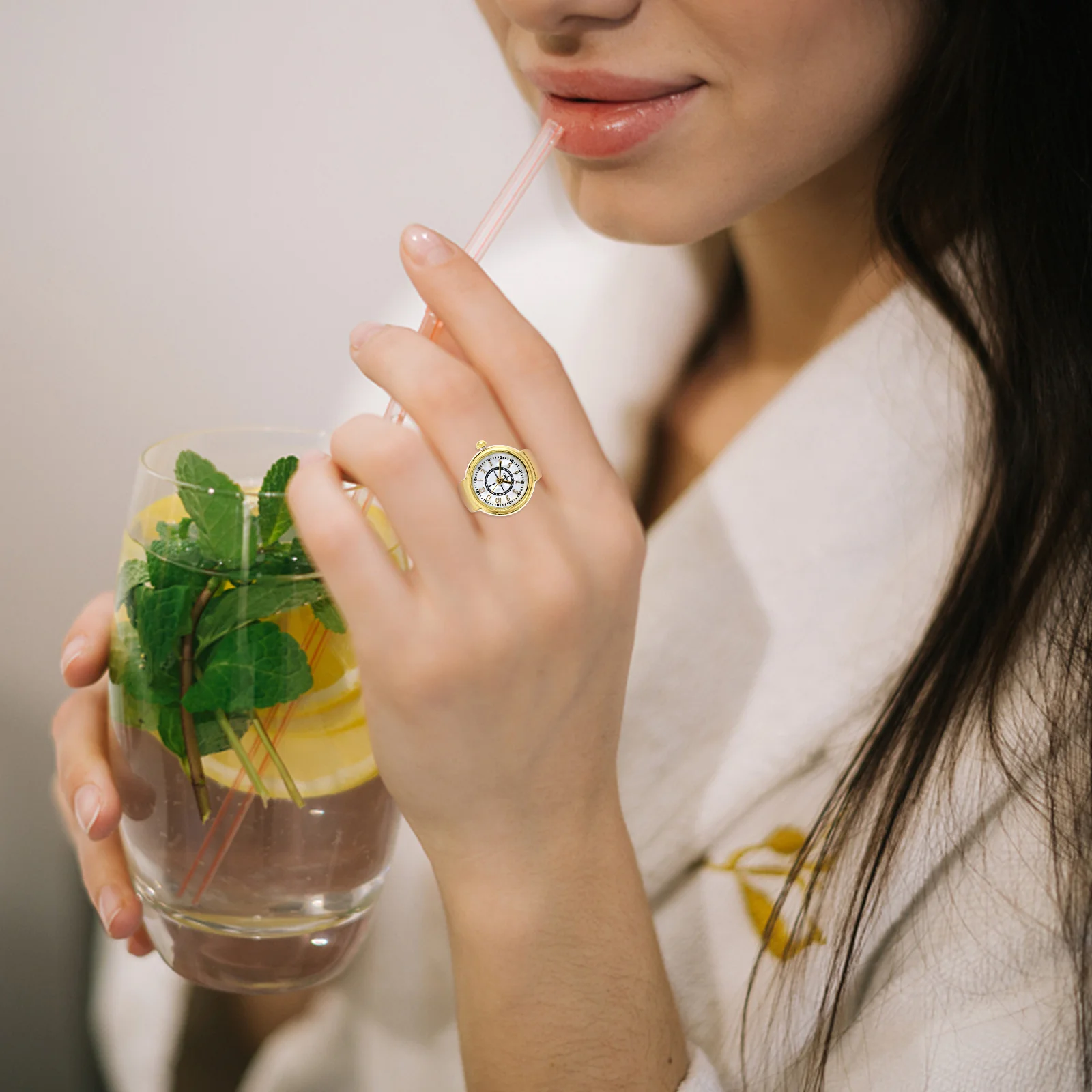 

Big Numbers Digital Ring For Women Men Mini Finger Watch Clear Time Display Fashion Elastic Quartz Timepiece Daily Wear Gift -