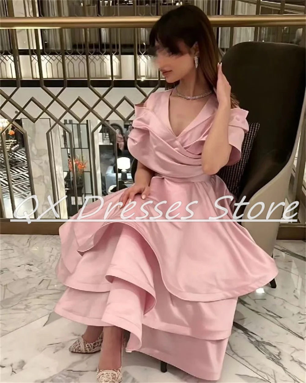 Customized V-Neck Pleat Prom Gown Tiered Ruffle Tea-Length Party Dress Simple A-line Solid Color Cocktail Dresses فساتين للحفلات