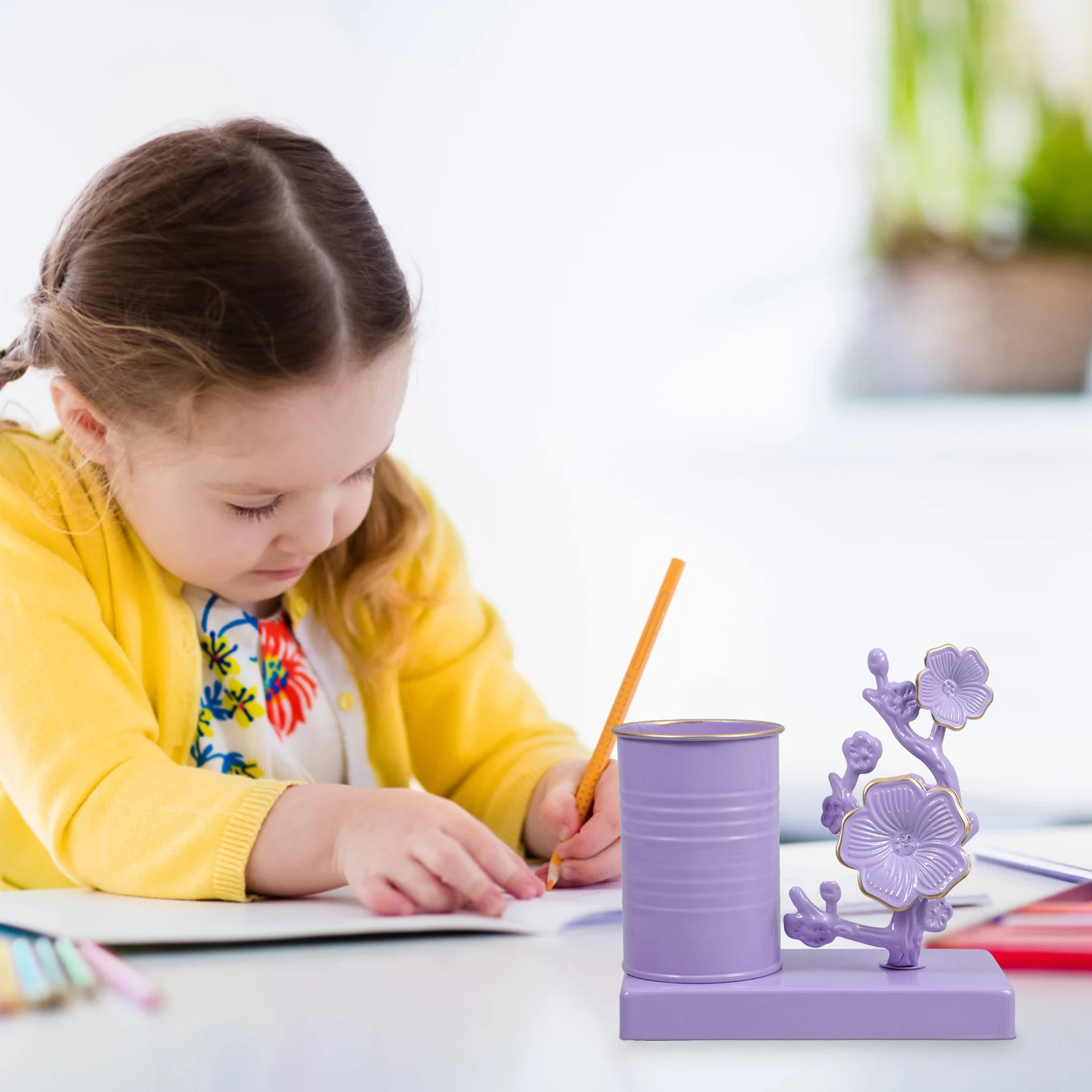 

Iron Art Plum Blossom Pen Holder Metal Desktop Organizer Multifunctional Pen Pencil Brush Storage Office Ornament