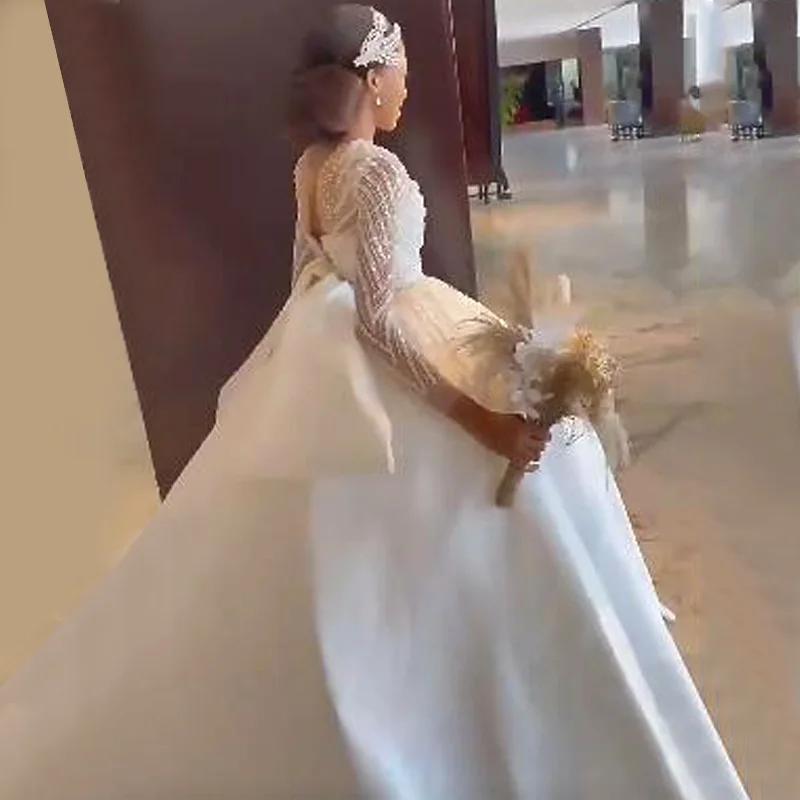 Robe de mariée africaine en Satin, avec traîne détachable, col en v, manches longues, effet d'illusion, perles, 2026