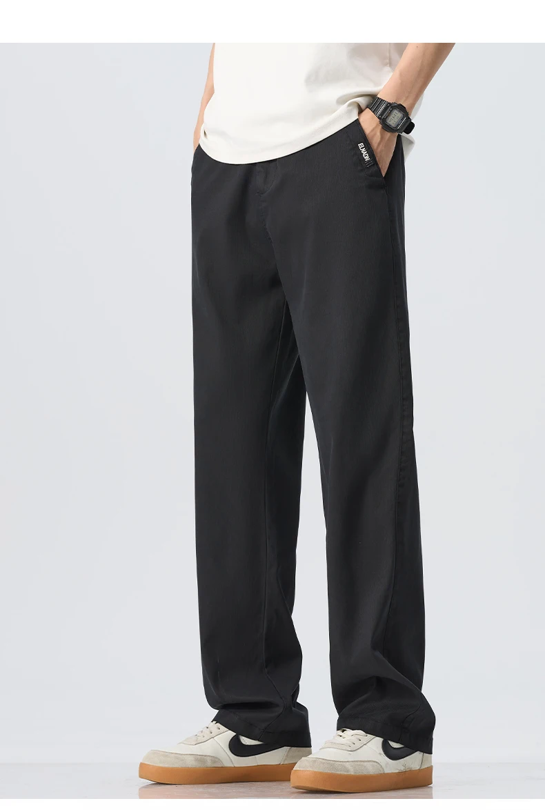 Pantaloni jeans da uomo Primavera Estate Vestibilità ampia Gamba dritta Pantaloni casual versatili in denim Casual Streetwear Pantaloni comodi Uomo