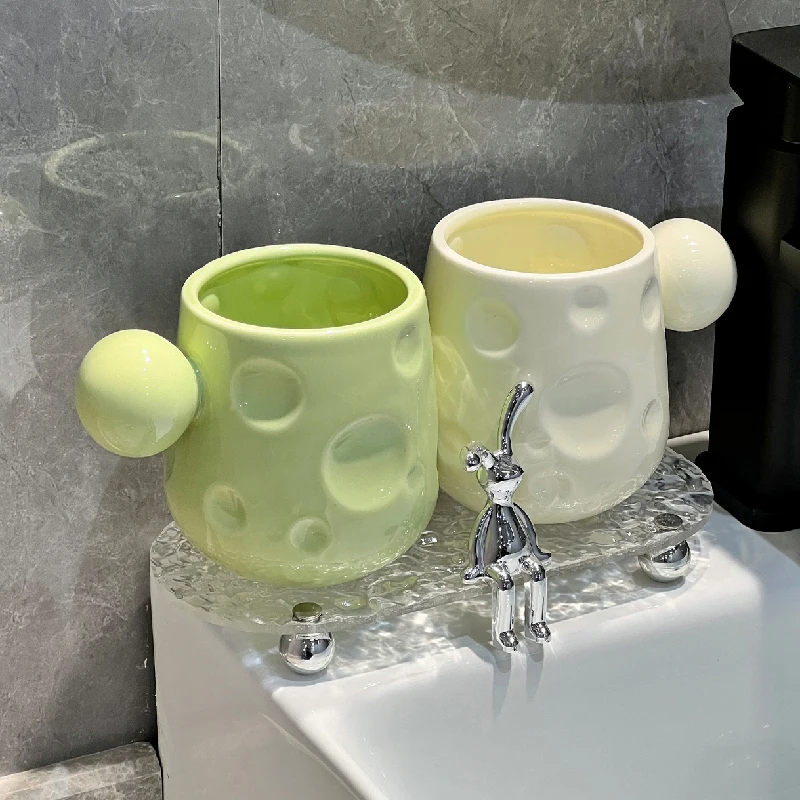 Bathroom Supplies Ceramic Mug Ceramic Cheese-shaped Toothbrush Cup Upscale Wash Cup Shelf Decoration Bathroom Accessories