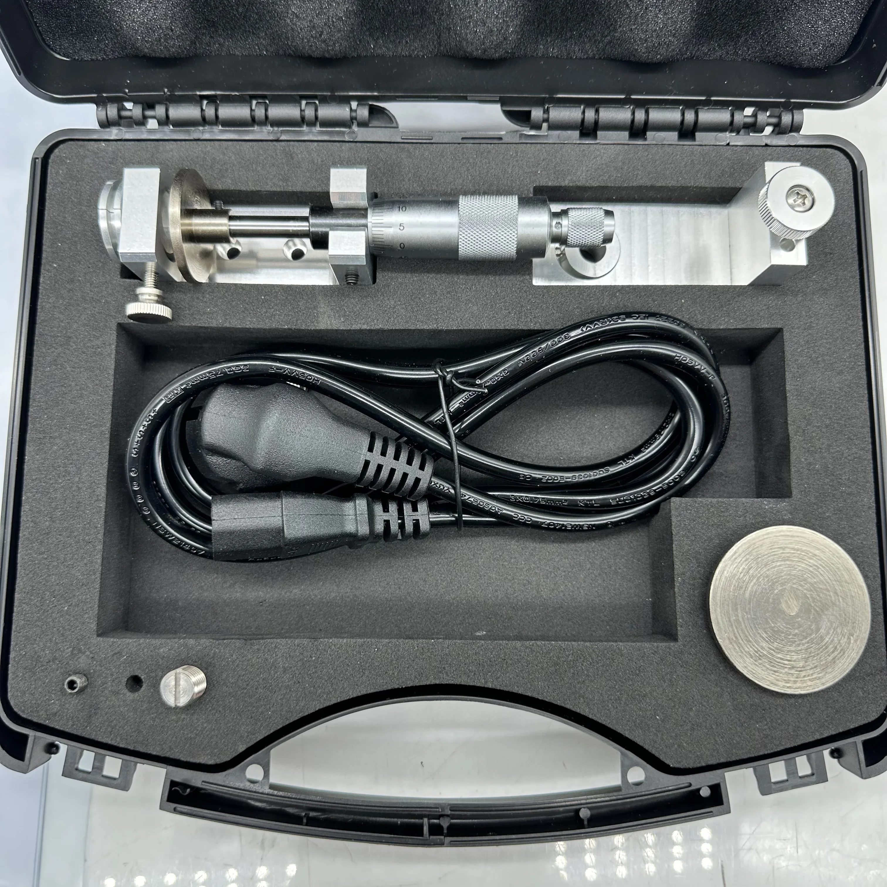 2025HG5010 220V Battery Powered High Accuracy Vibrate Calibrator