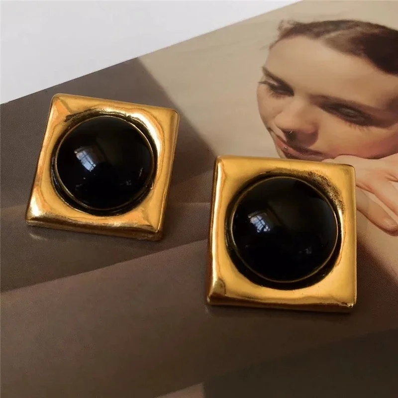 Retro Black Simple Square Stud Earrings for Women Medieval Gold Exaggerate Piercing Jewelry Travel Gifts