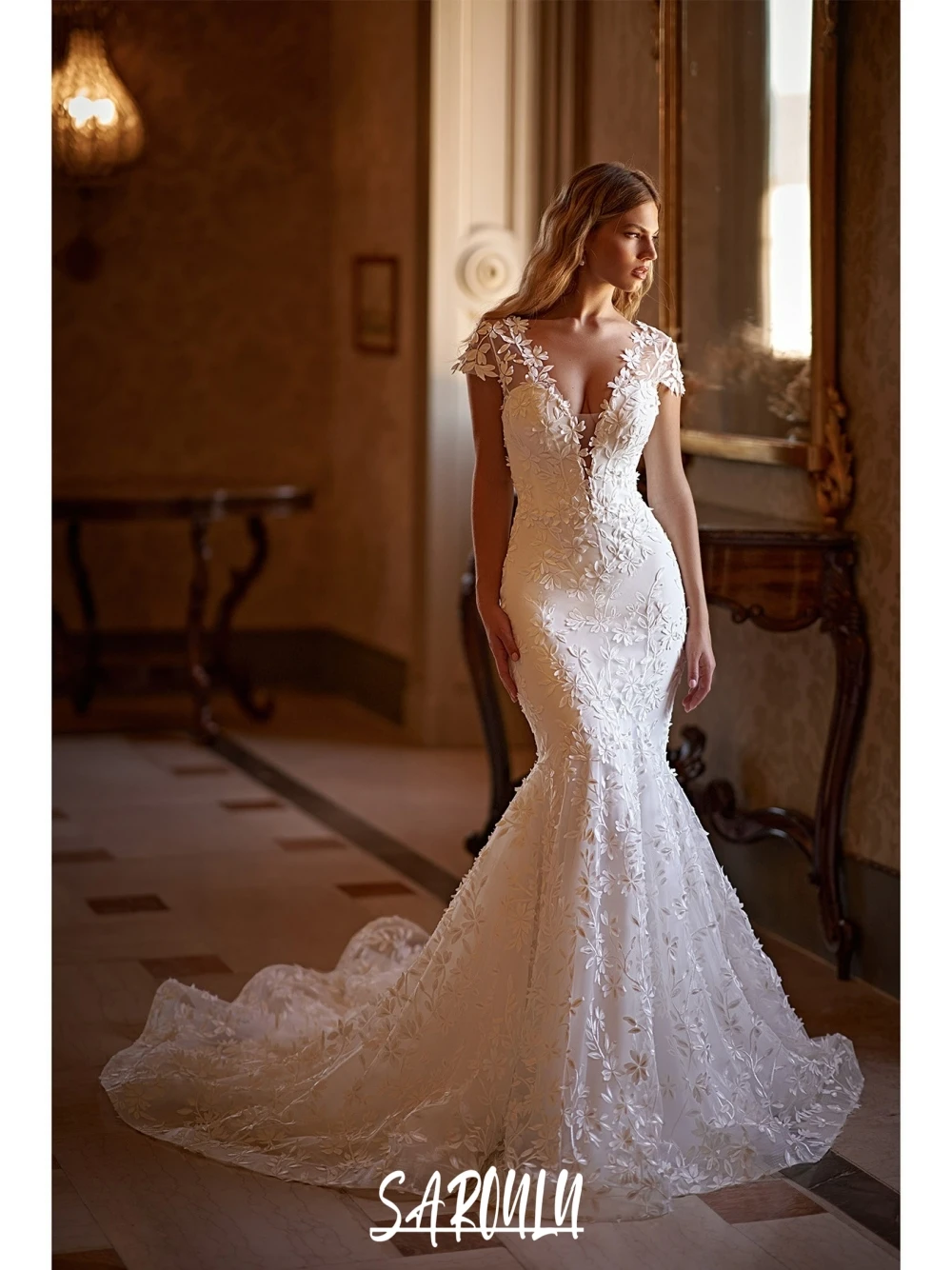 

SAROULU White Mermaid Wedding Dress Intricate Lace Appliques V Neck Customized Bridal Gown Women Short Sleeves Dreamy Wear
