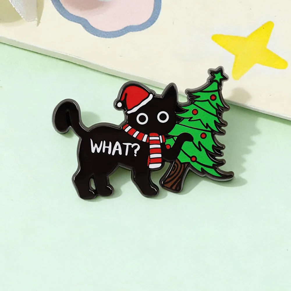 Fun Black Cat “What?” Enamel Brooch Cute Christmas Hat with Tree and Red-White Scarf Badge Backpack Hat Accessory Holiday Gift