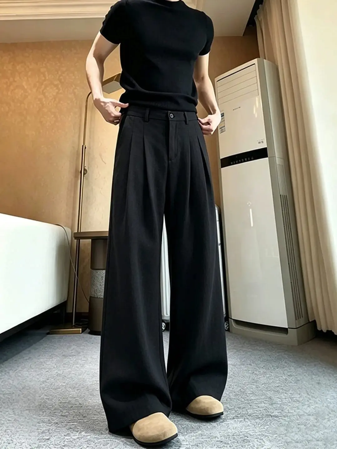 Black Pleated Linen-Like Wide Leg Men's Suits Thin Drapey Straight Cut Pants Lengthening Legs Effect Casual Summer Fashion