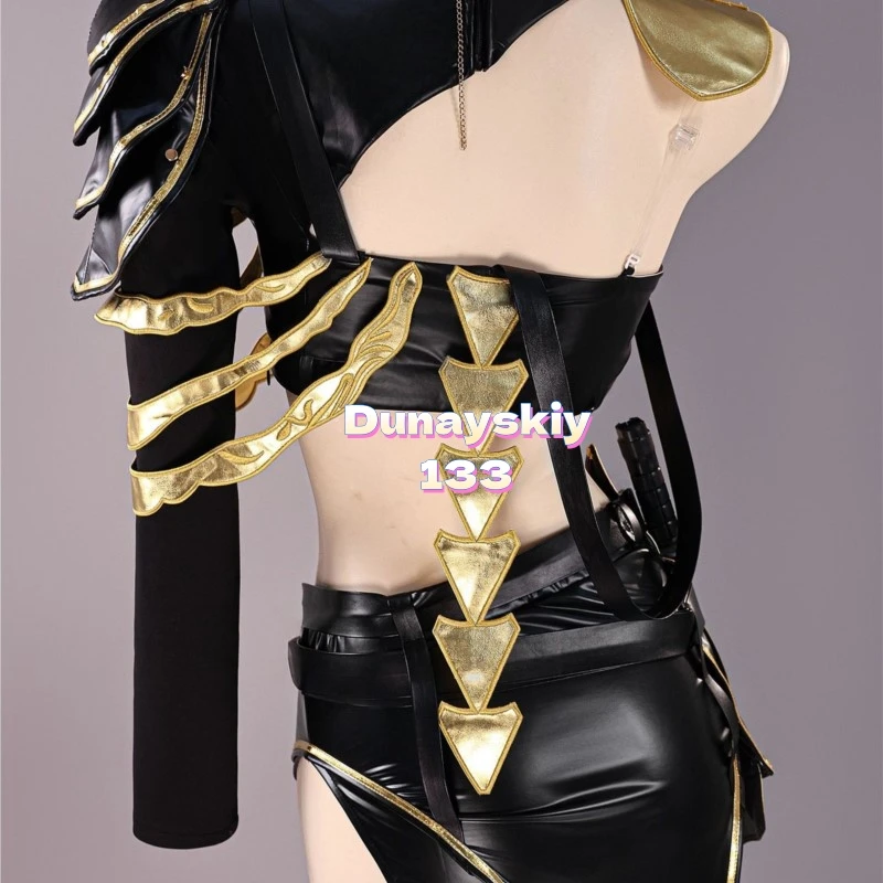 مجموعة أزياء Synex Path to Nowhere التأثيرية من الجلد اللامع مع ملابس حفلات الهالوين بشرابة #4