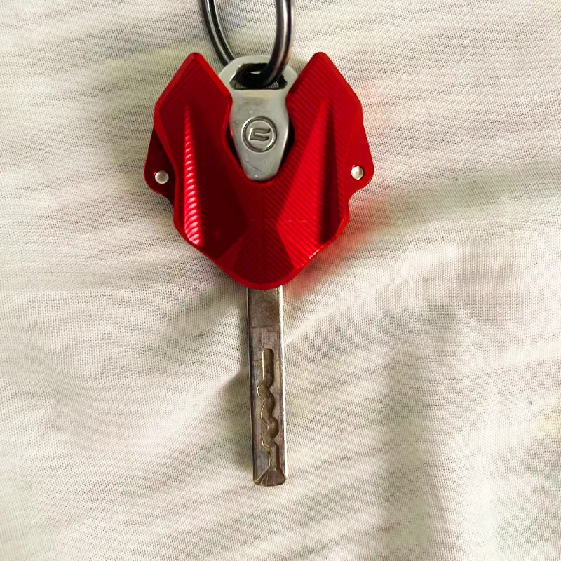 

For Cfmoto 250Sr 450SS 450SR 450Mt 700CLX My22 700MT 800MT Modified Motorcycle Accessories Key Cover Shell keychain Key Holder