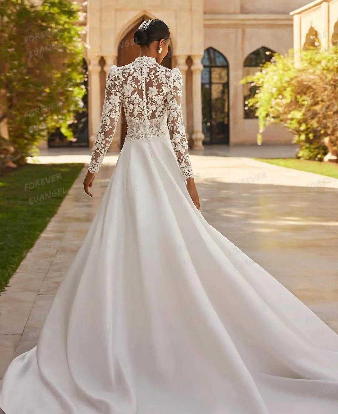 Classic Appliques Wedding Dresses Women's A Line Bridal Gowns Satin Lace Long Sleeve Formal V Neck Vestidos De Novia Customized
