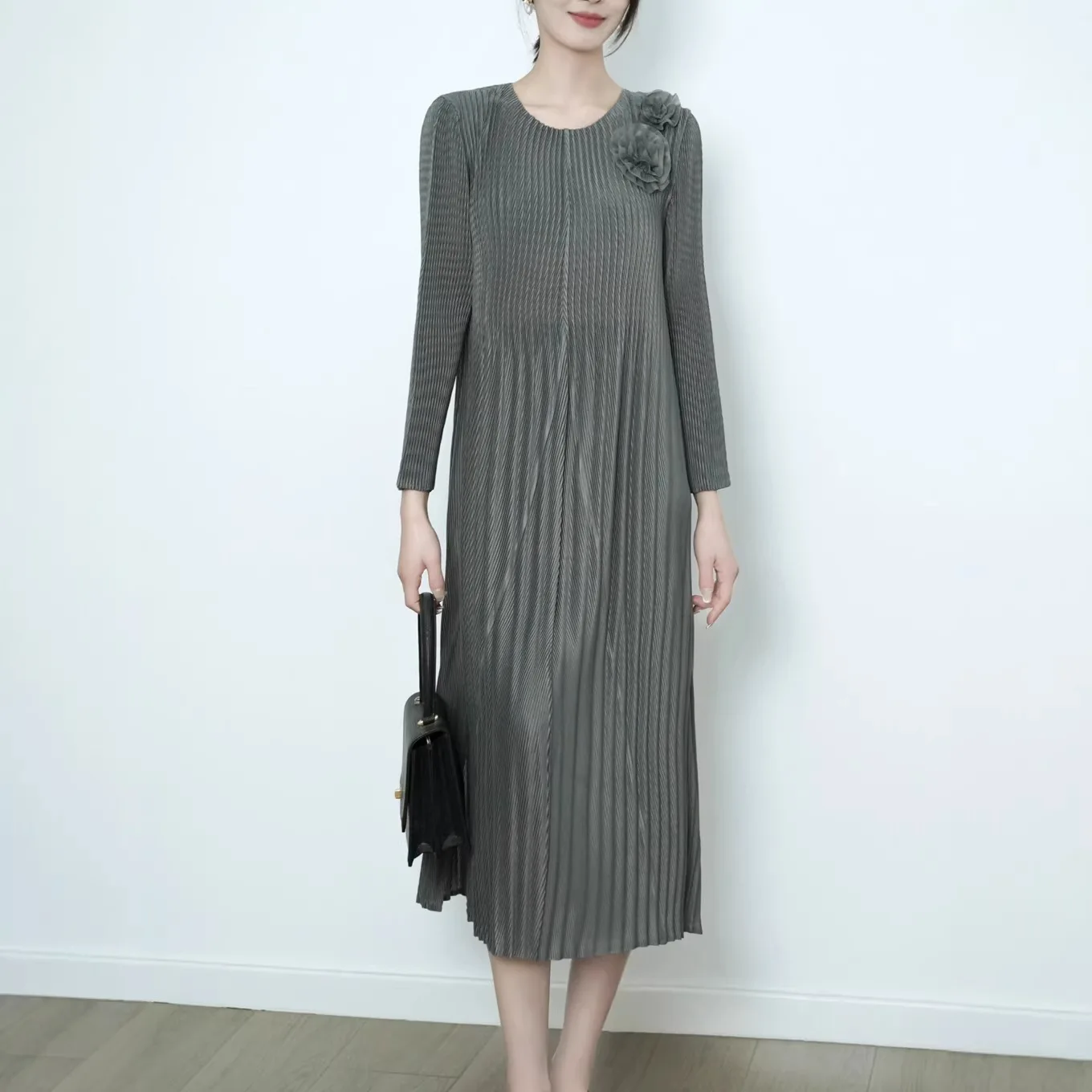 

Miyake Pleated 2026 Spring and Summer New Dresses Women Women's Flowers Decorated with Fashion Pleated Skirt in The Long Section